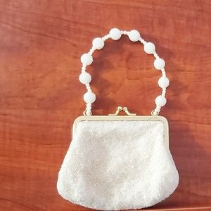 La Regale Vintage Ivory Pearl & Sequin Clutch Bag
